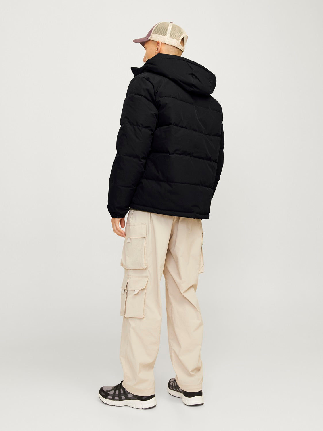 12258416BLACK_3_P