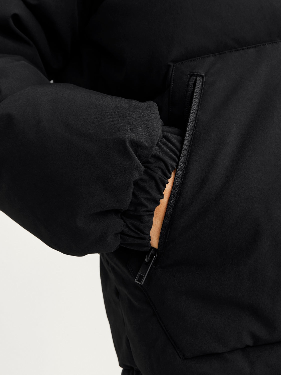 12258416BLACK_6_P