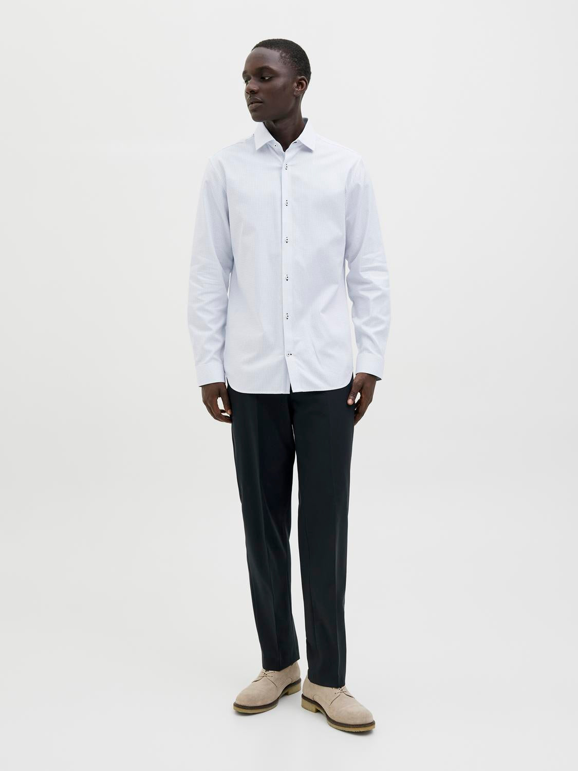 12260641WHITE_2_P