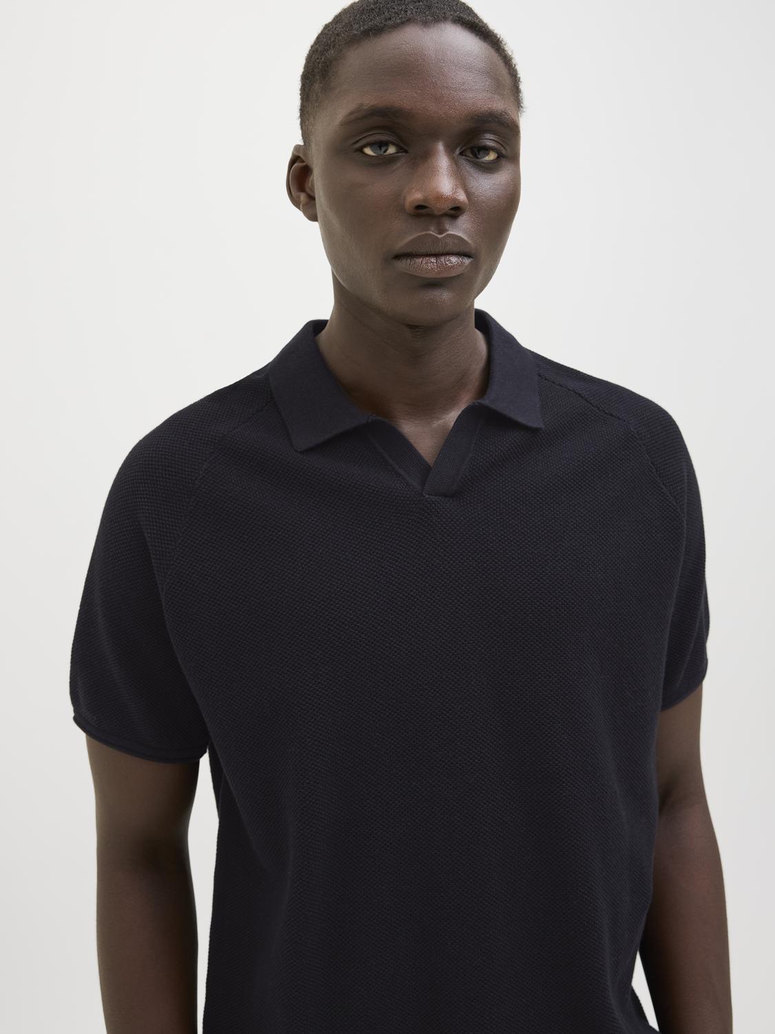 12269693BLACK_1_P