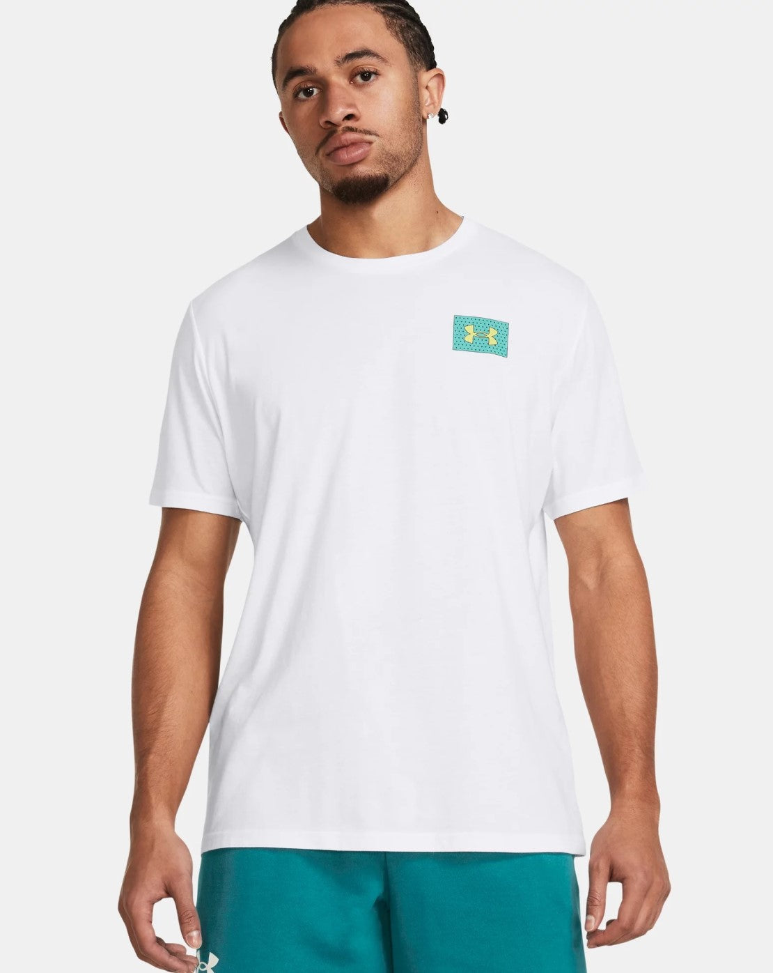 1382828WHITE_1_P