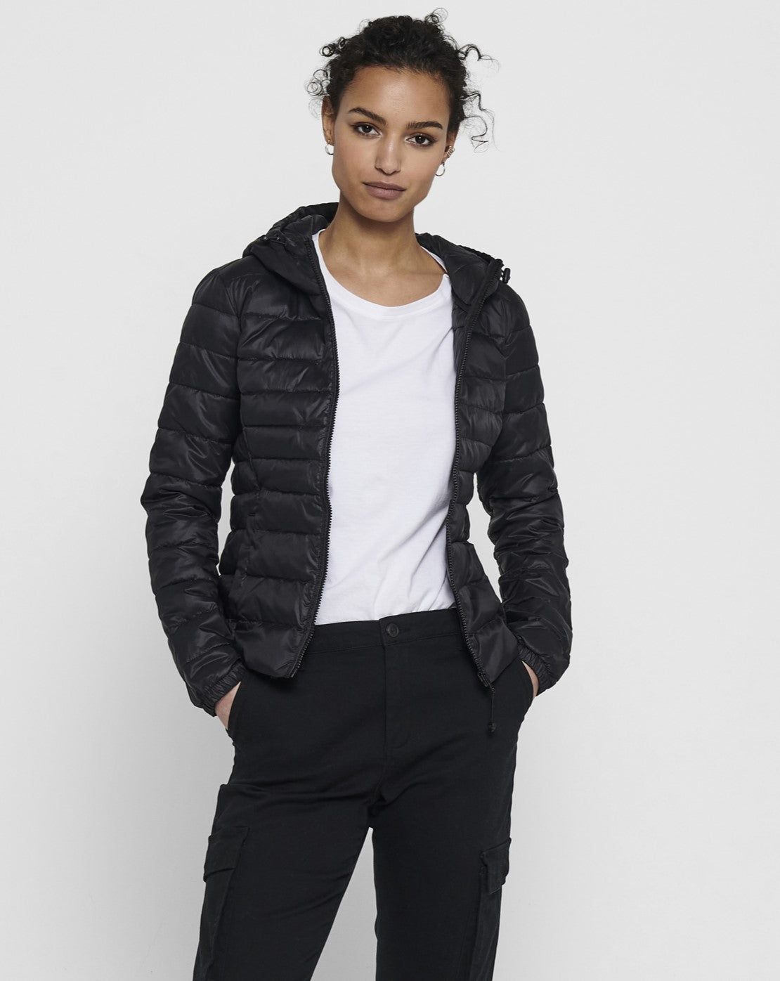 15156569BLACK_2_P