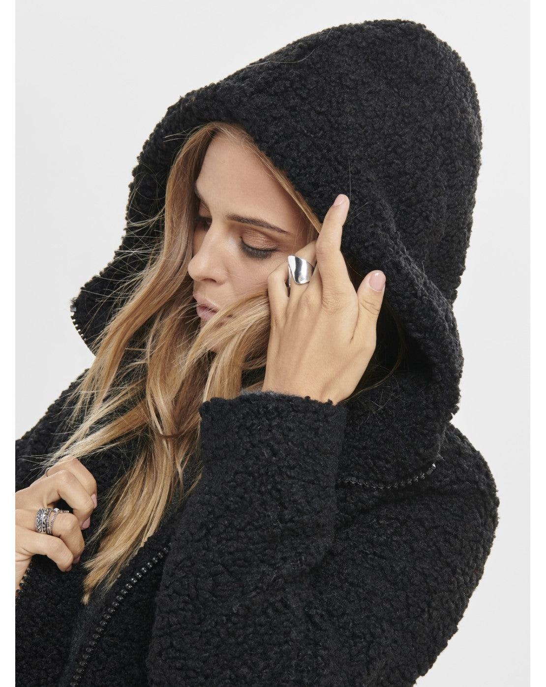 15182544BLACK_3_P
