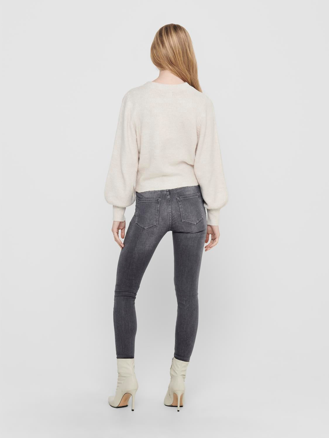 15210667PUMICE STONE()W WHITE M_2_P