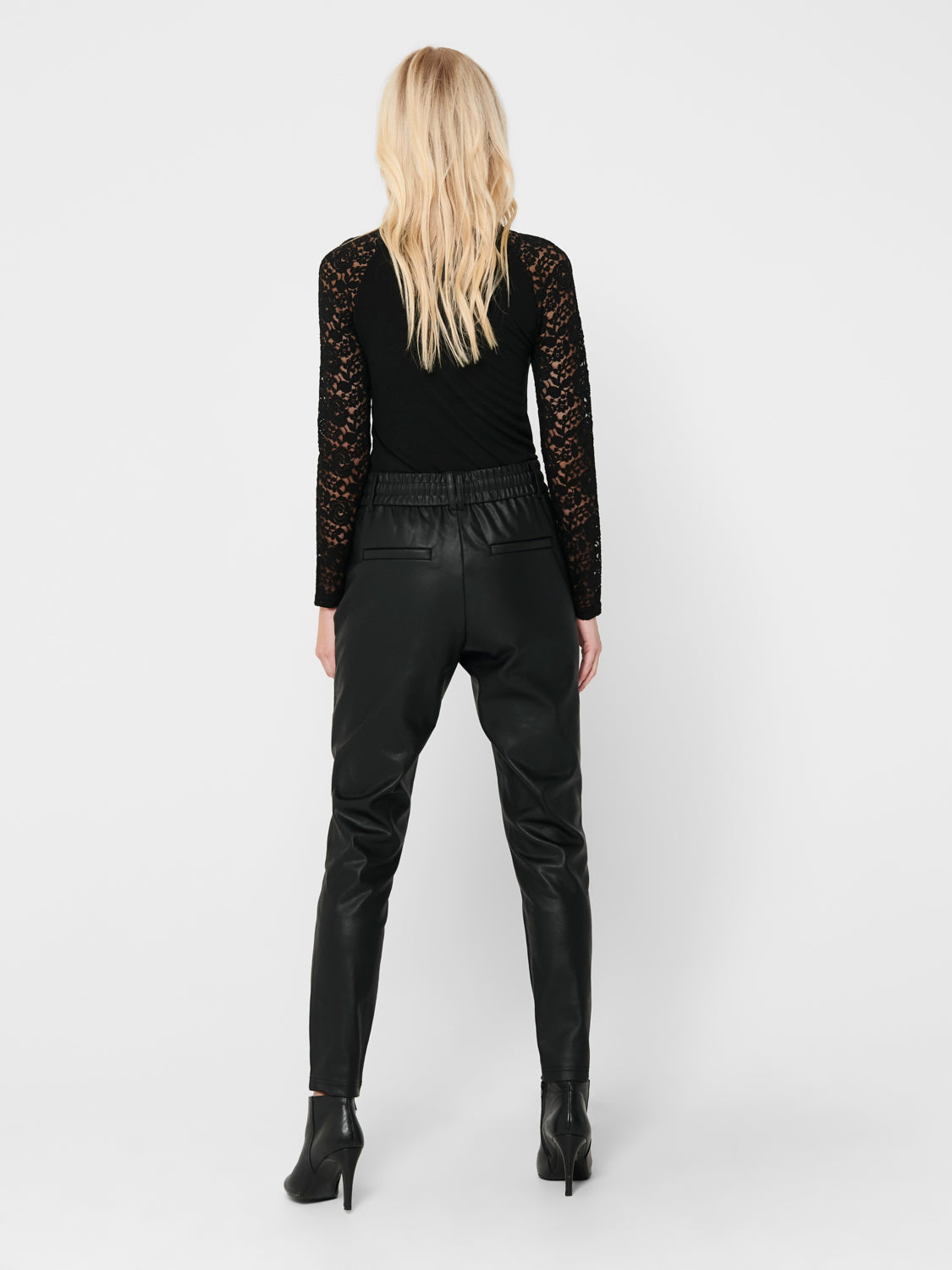 15216199BLACK_3_P