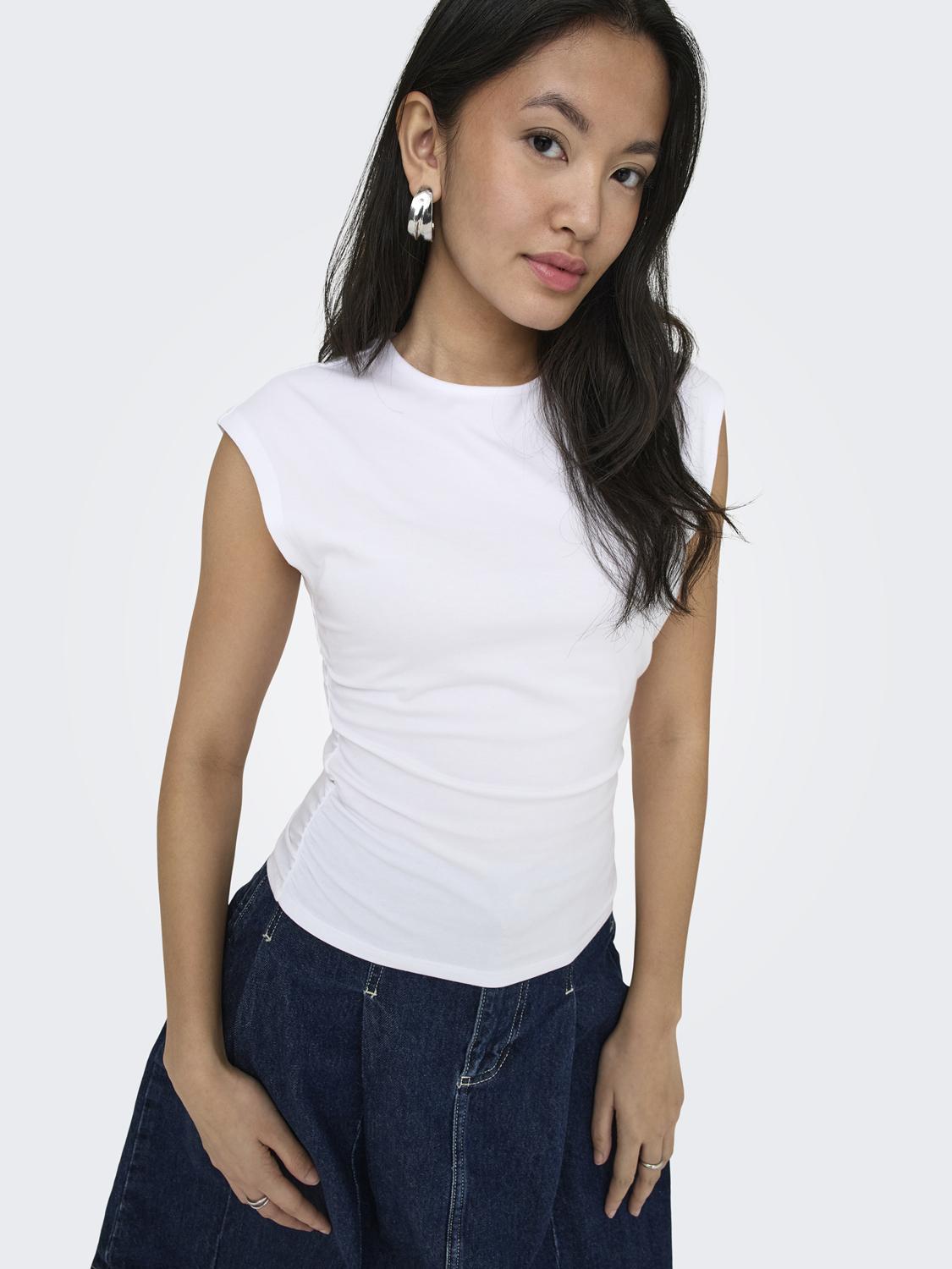 15367938WHITE_5_P