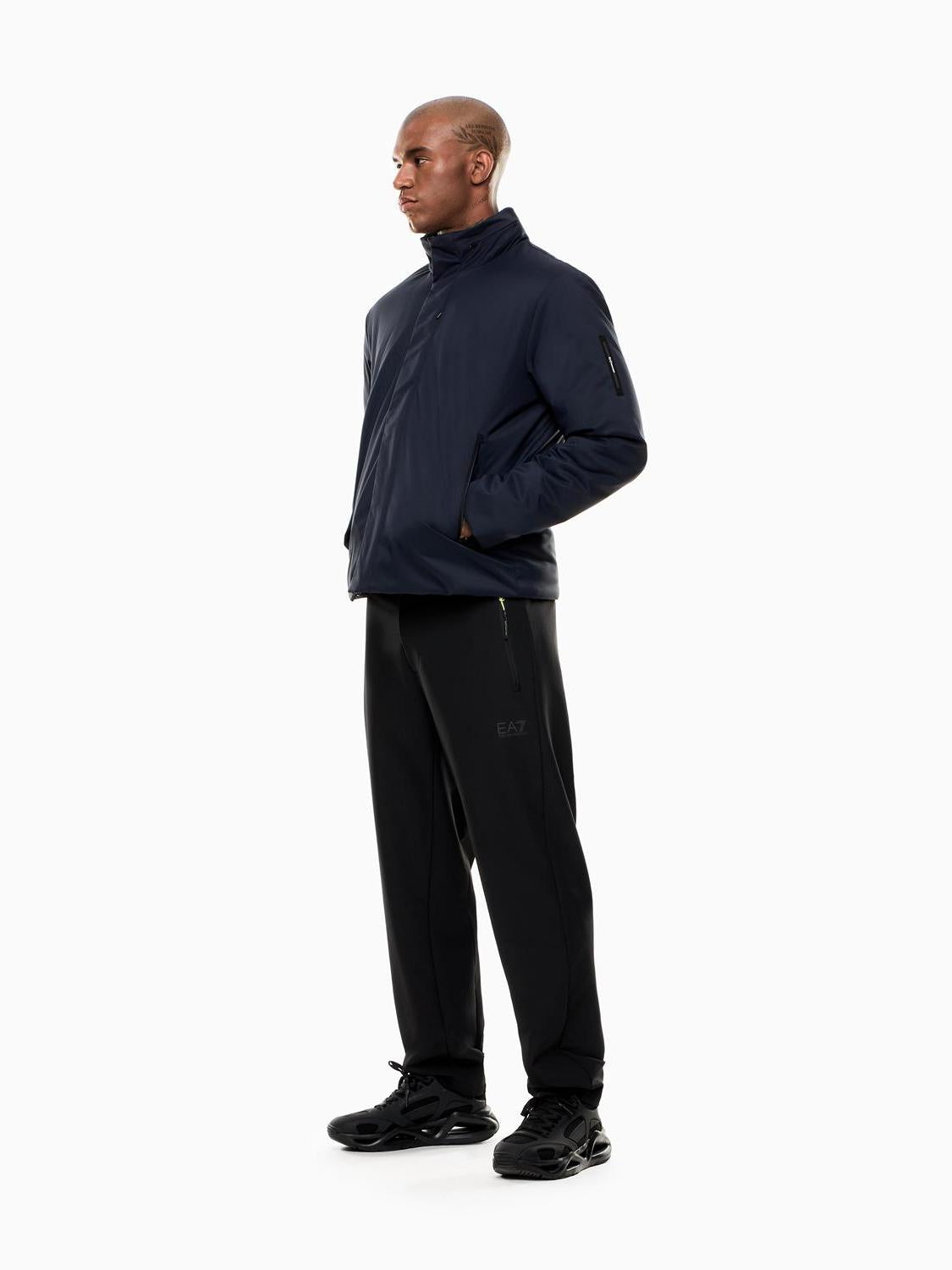 7M000688 AF15952UB102 ARMANI BLUE_3_P