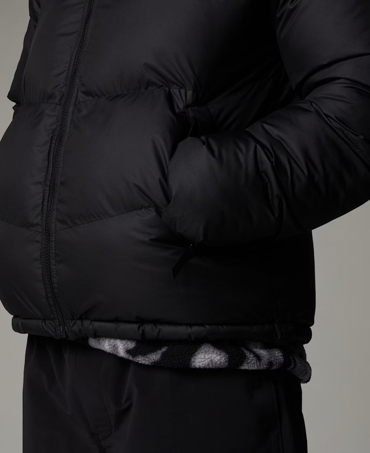 NF0A853IJK3TNF BLACK_5_P