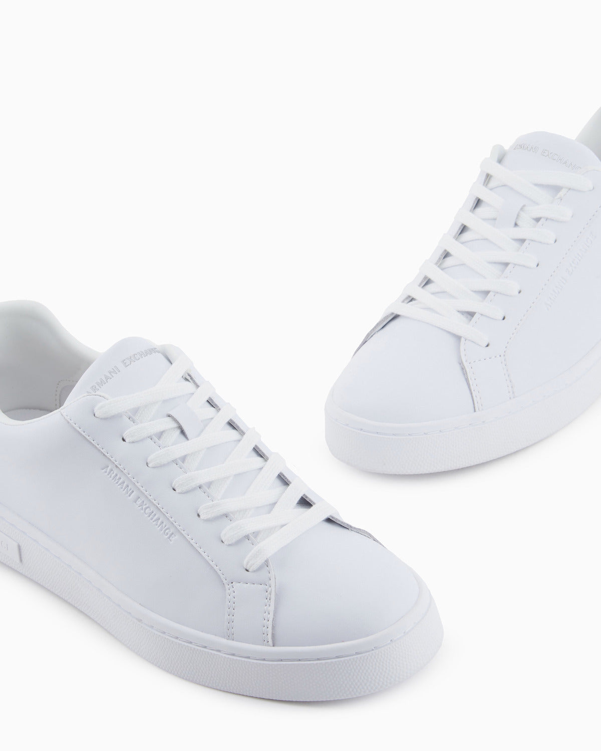 XM000141 AF11912U0002 BRILLIANT WHITE_4_P