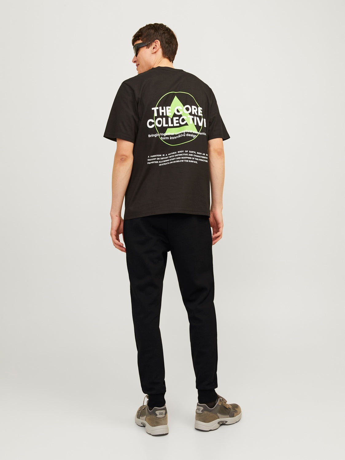 12261991BLACK_6_P
