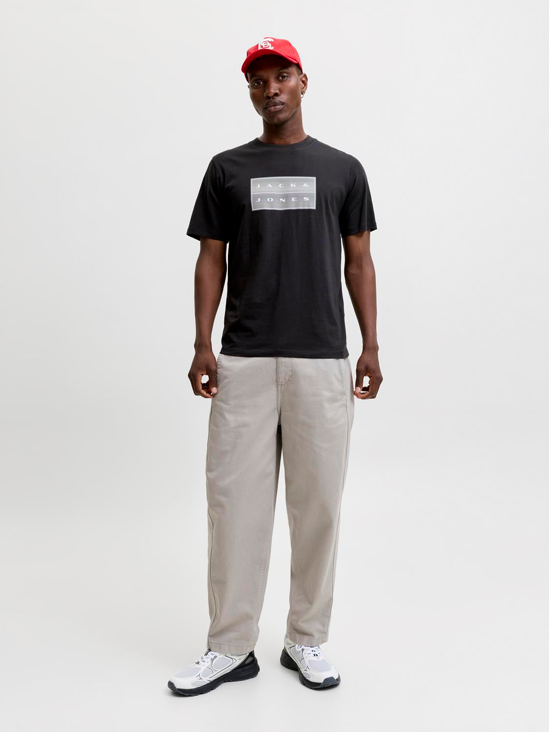 12300904BLACK_3_P