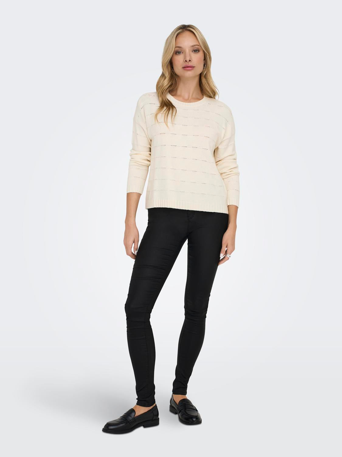 15151791BLACK_4_P