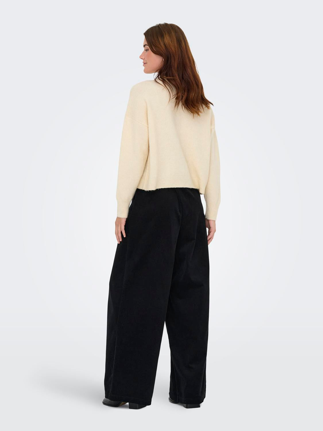 15353062WHITECAP GRAY()SILVER_3_P