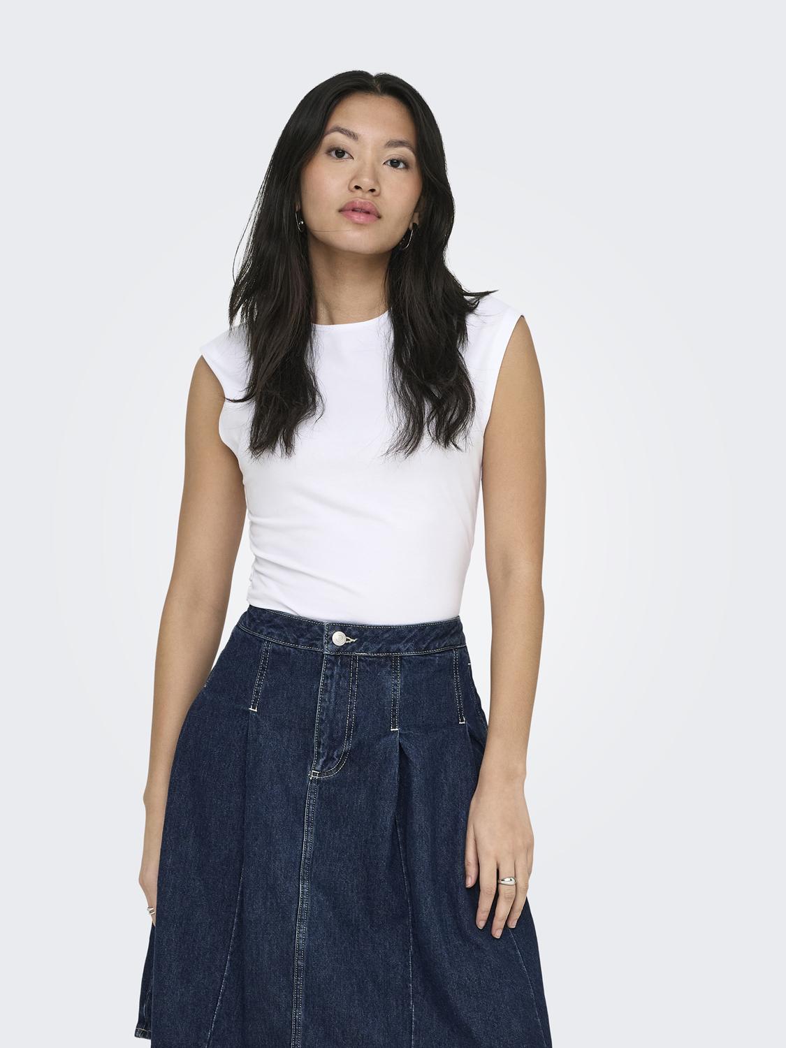 15367938WHITE_2_P