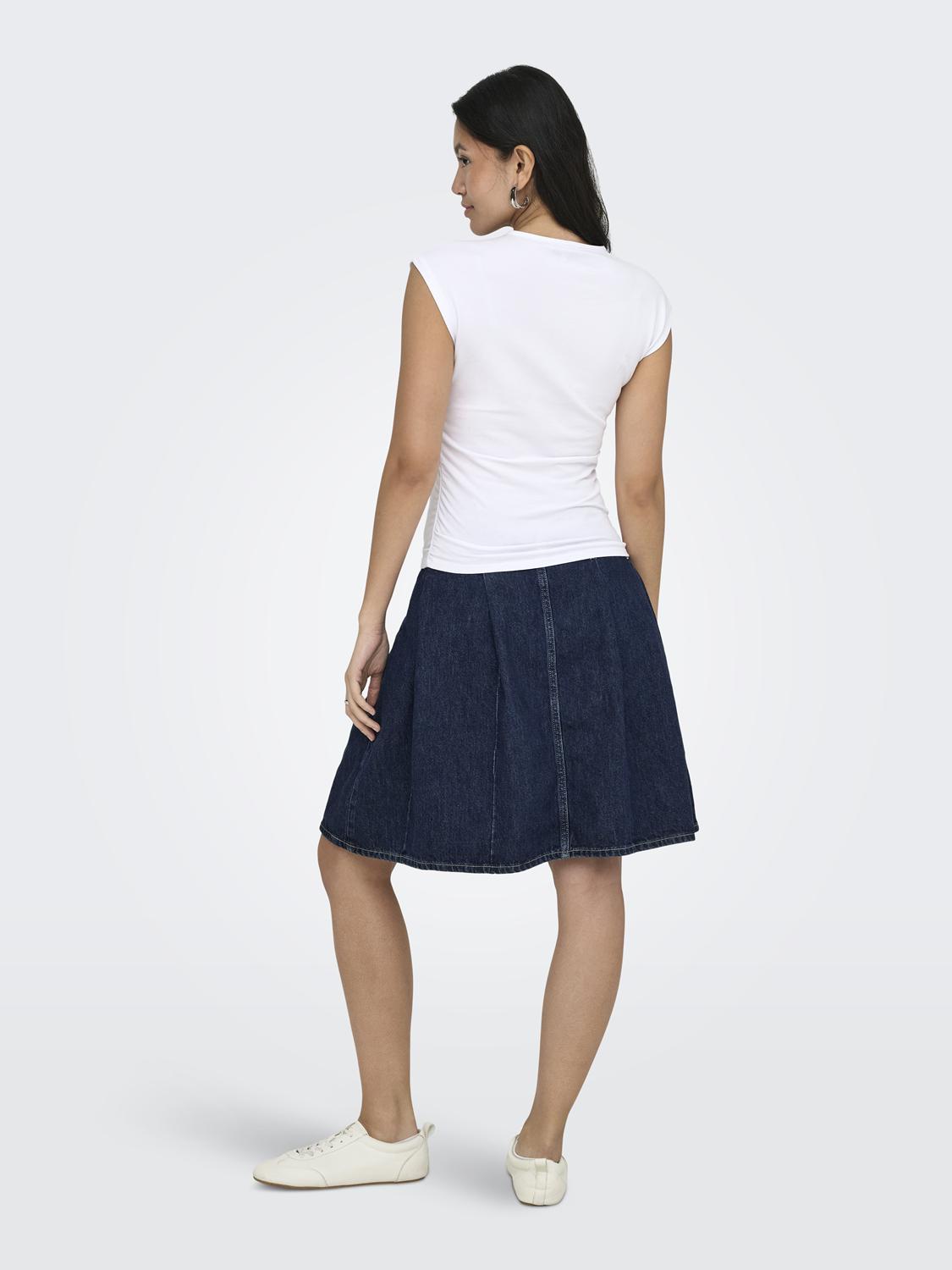 15367938WHITE_4_P
