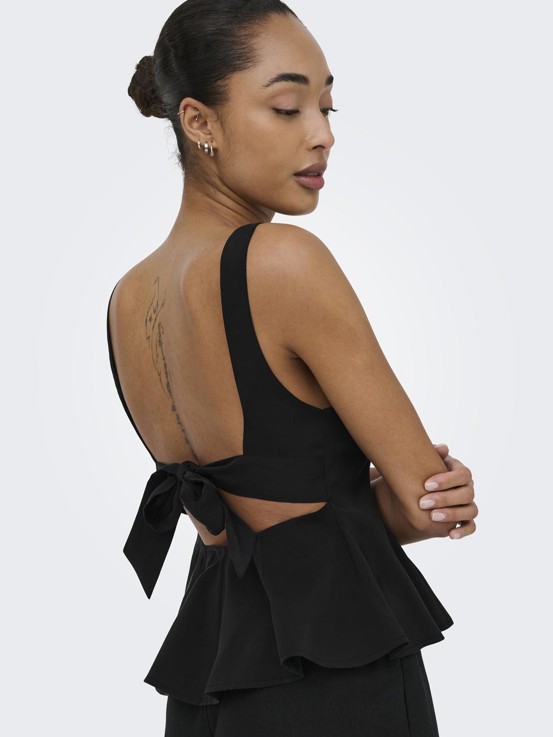 15370301BLACK_6_P