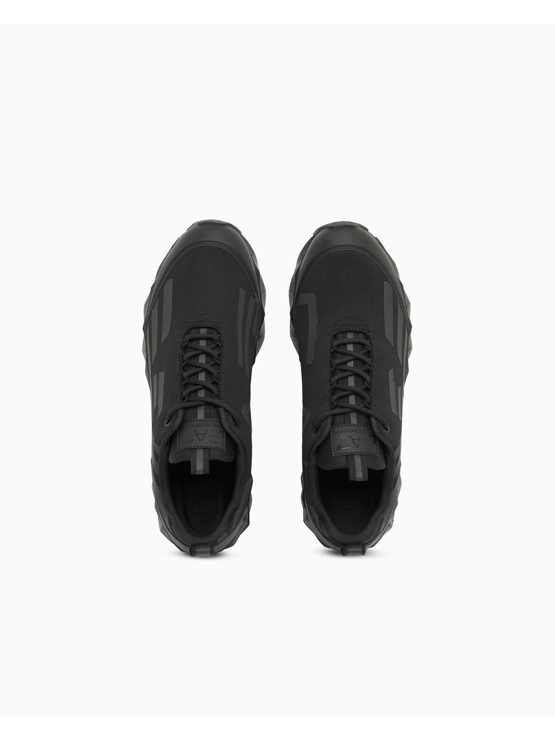 X8X217 XK433MC061 TRIPLE BLACK_1_P